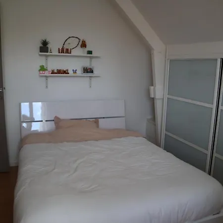 Maison Au Calme Avec Piscine , Proche Et Holiday home